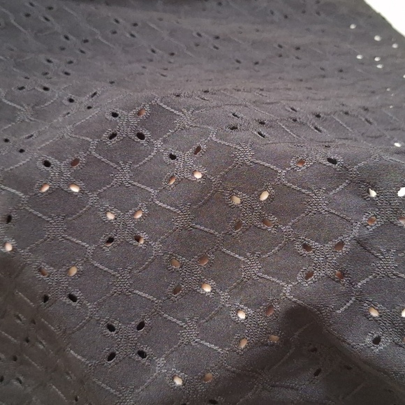 3/$20 Kim & Cami Black Eyelet Blouse Size Large - Picture 6 of 7